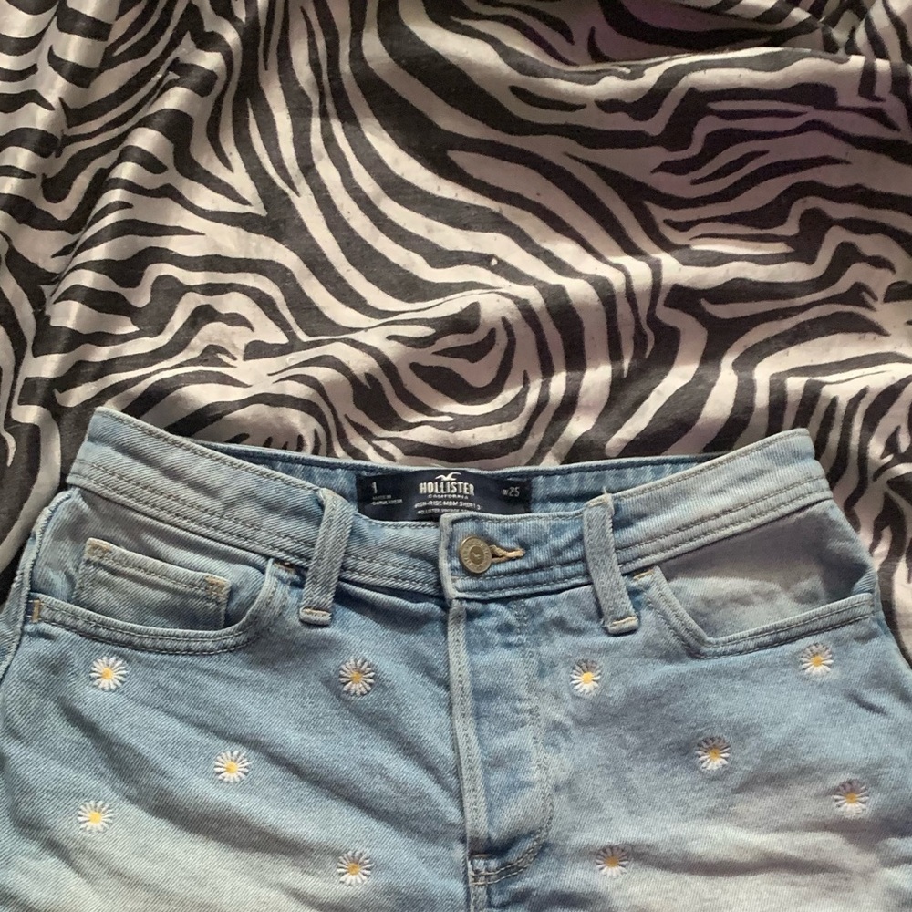 Hollister shorts